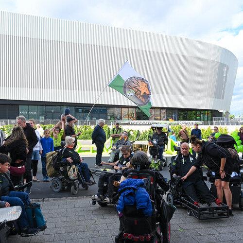 Begr&uuml;&szlig;ung der Spieler