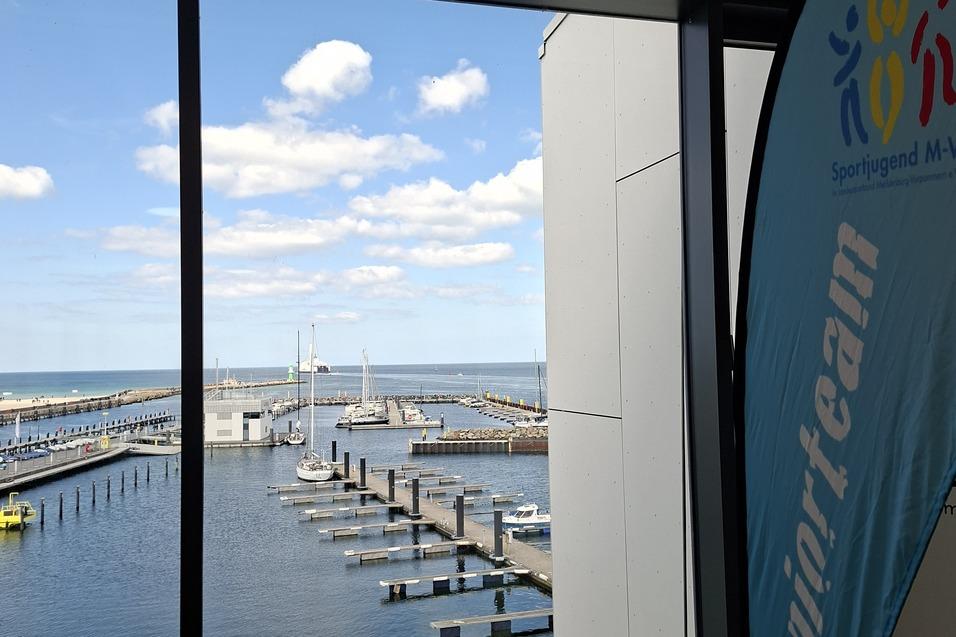 Bild mit Blick auf das Wasser