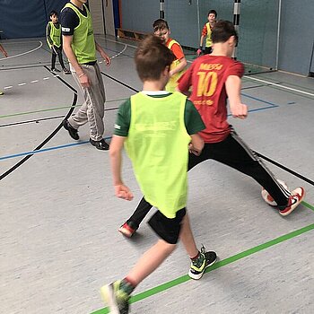 Fußball spielen 
